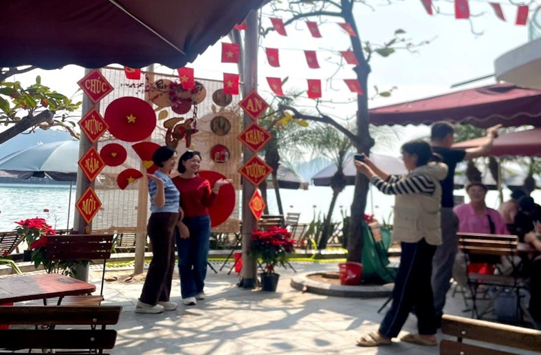 Các điểm tham quan trên vịnh Hạ Long chỉnh trang, sẵn sàng đón chào năm mới 2026