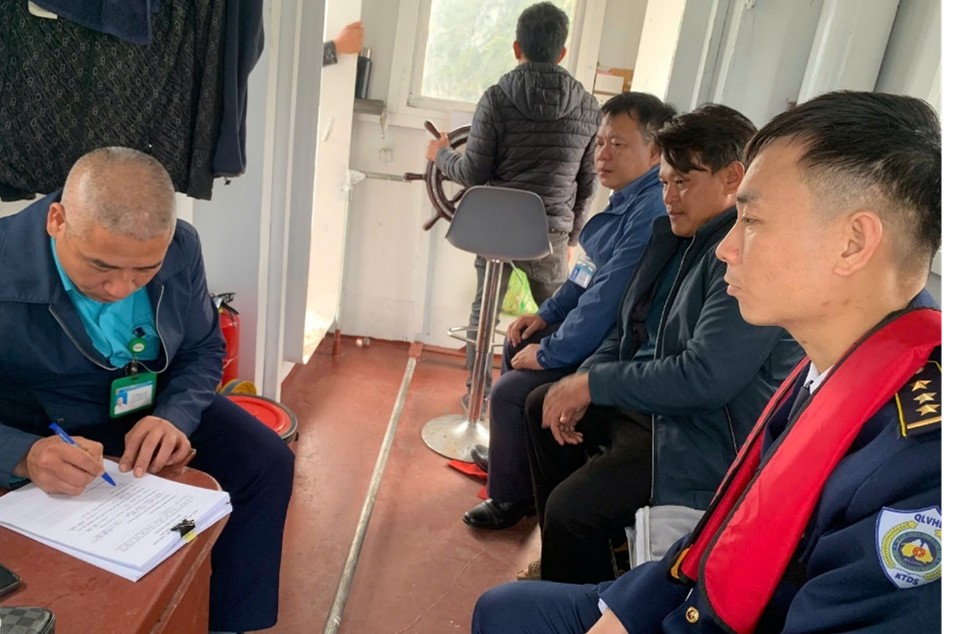 Rà soát các hoạt động nuôi trồng thủy sản và tăng cường công tác bảo vệ môi trường vịnh Hạ Long