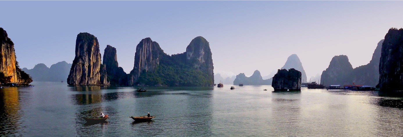 Hạ Long - Miền kỳ diệu giữa thực và mơ