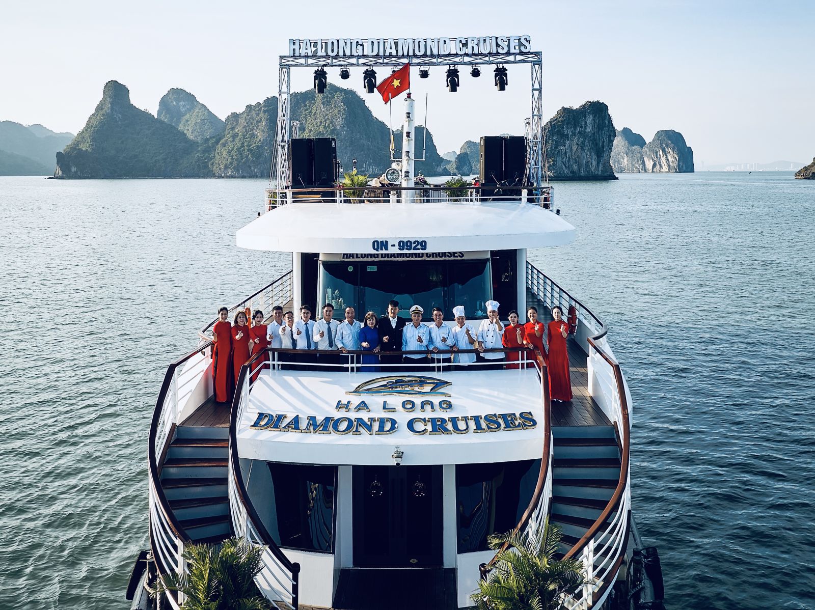 Hạ Long Diamond Cruises