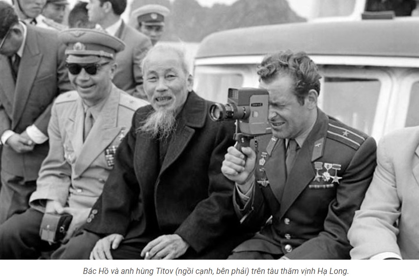Những hình ảnh Bác Hồ và anh hùng phi công Titov thăm vịnh Hạ Long