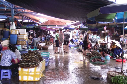 Chợ hải sản Hạ Long