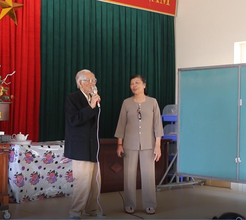 Một nghệ nhân hát giao duyên trên vịnh Hạ Long được Chủ tịch nước phong tặng danh hiệu “Nghệ nhân ưu tú”