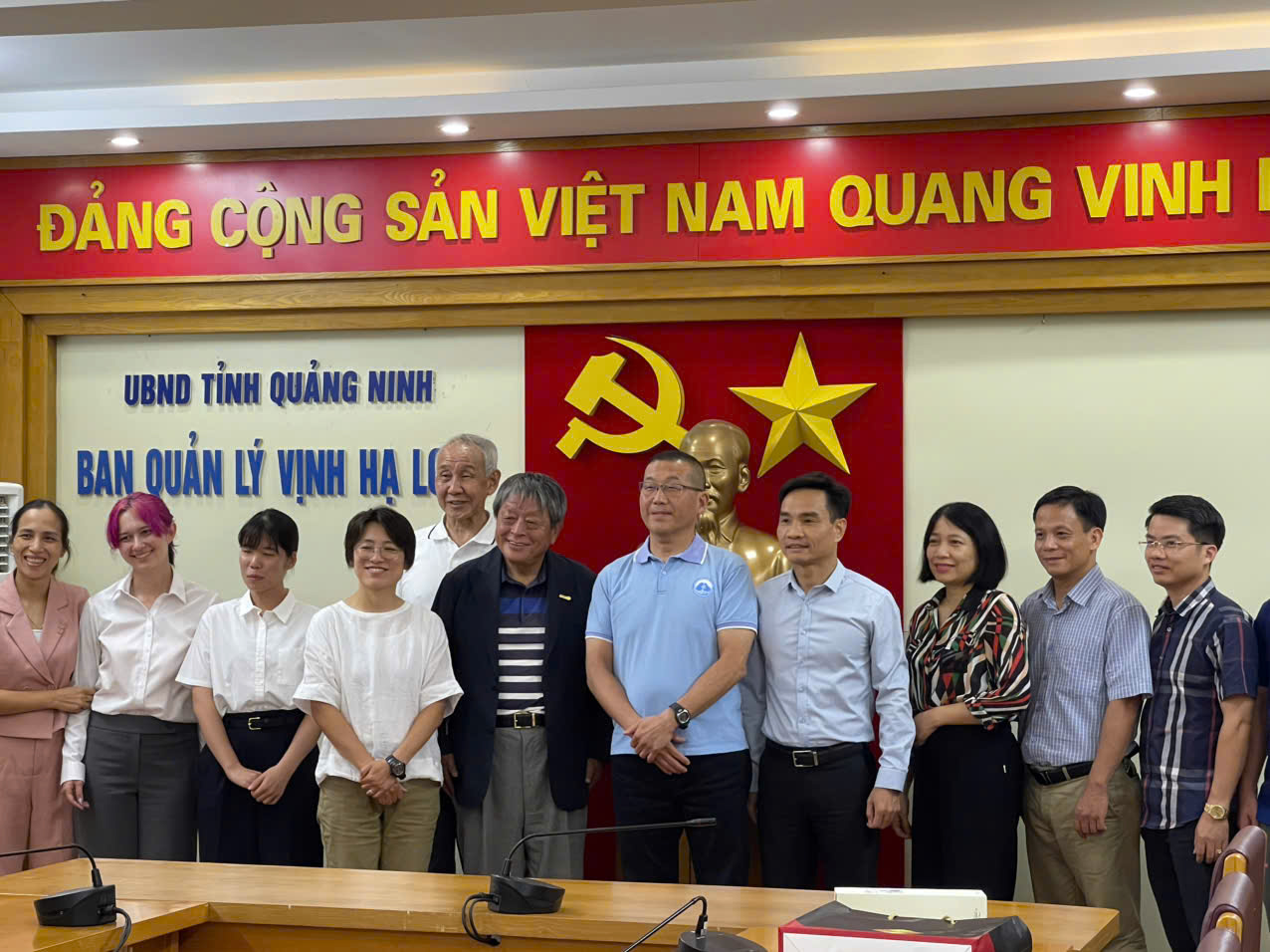 Ban Quản lý vịnh Hạ Long làm việc với Đoàn Đại học Osaka Metropolitan, Nhật Bản