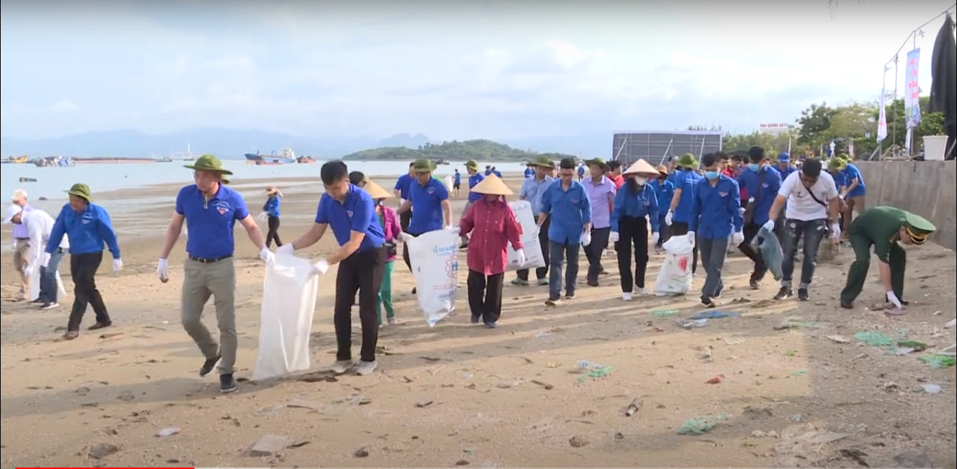 Xây dựng mô hình cộng đồng quản lý, thu gom, xử lý rác thải nhựa vùng ven biển vịnh Hạ Long
